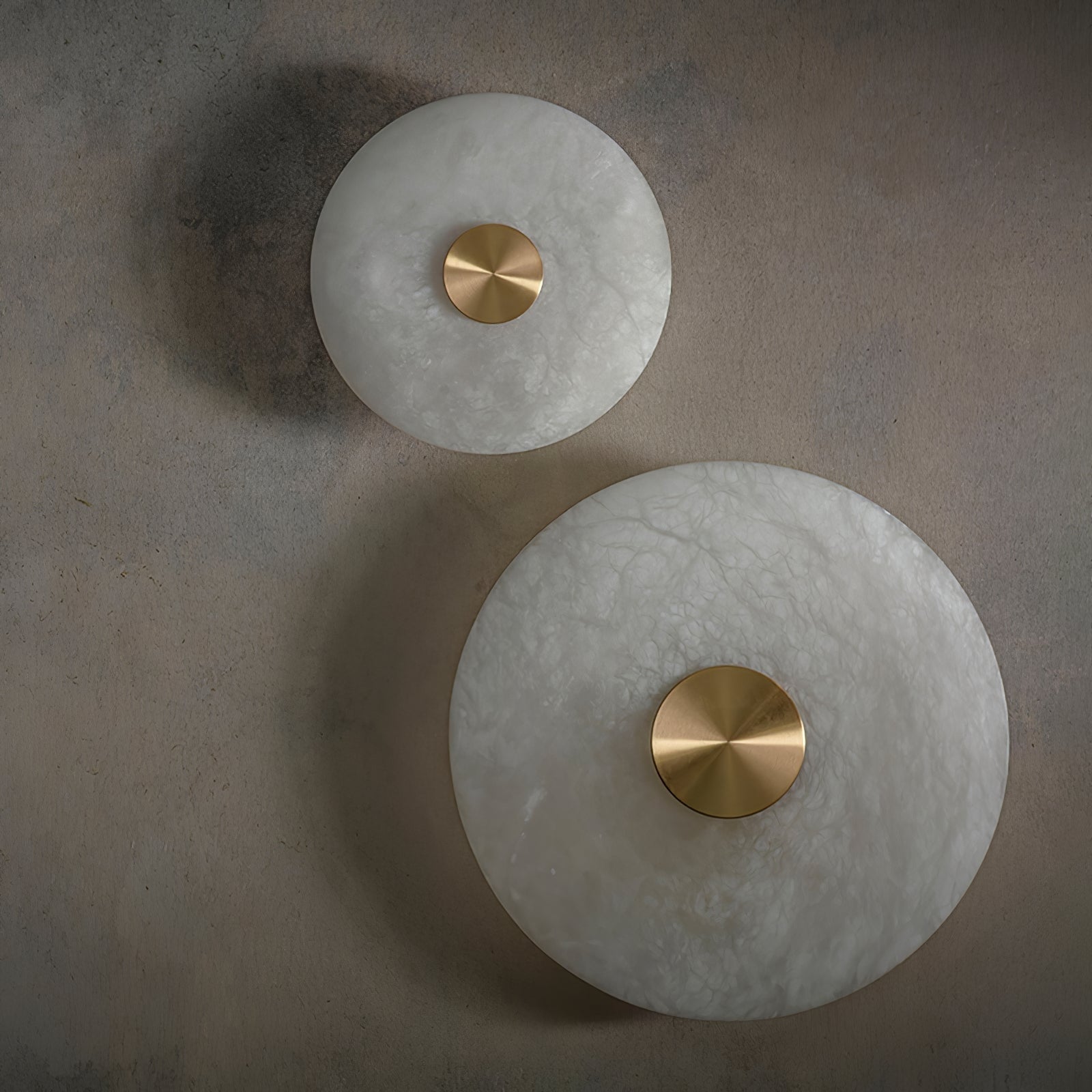 Ildvuvyu Alabaster Wall Lamp