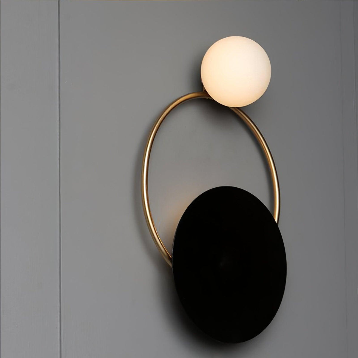 Bolitut Modern LED Triple Rings Wall Lamp, Metal/Glass, Gold/Black, Bedroom