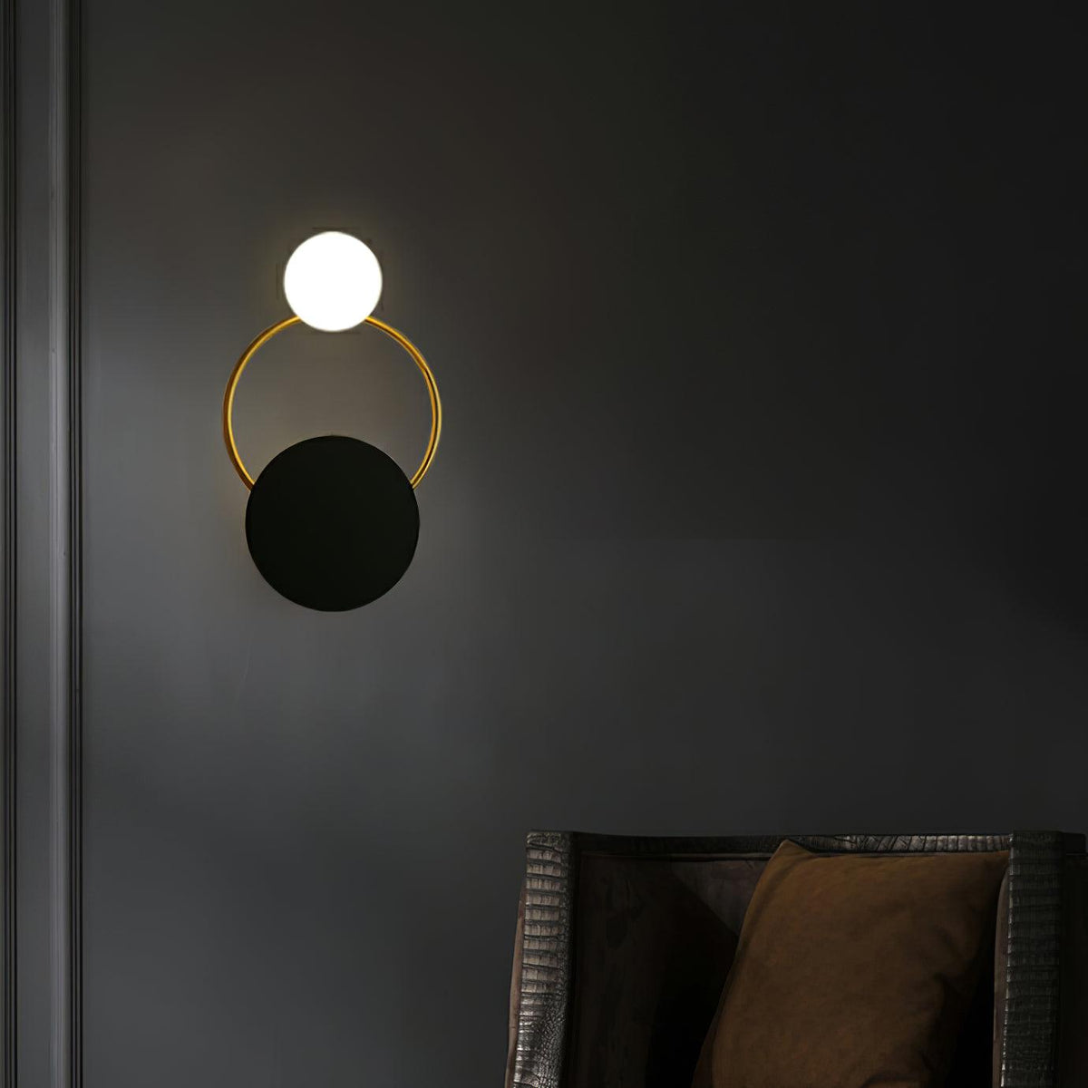 Bolitut Modern LED Triple Rings Wall Lamp, Metal/Glass, Gold/Black, Bedroom