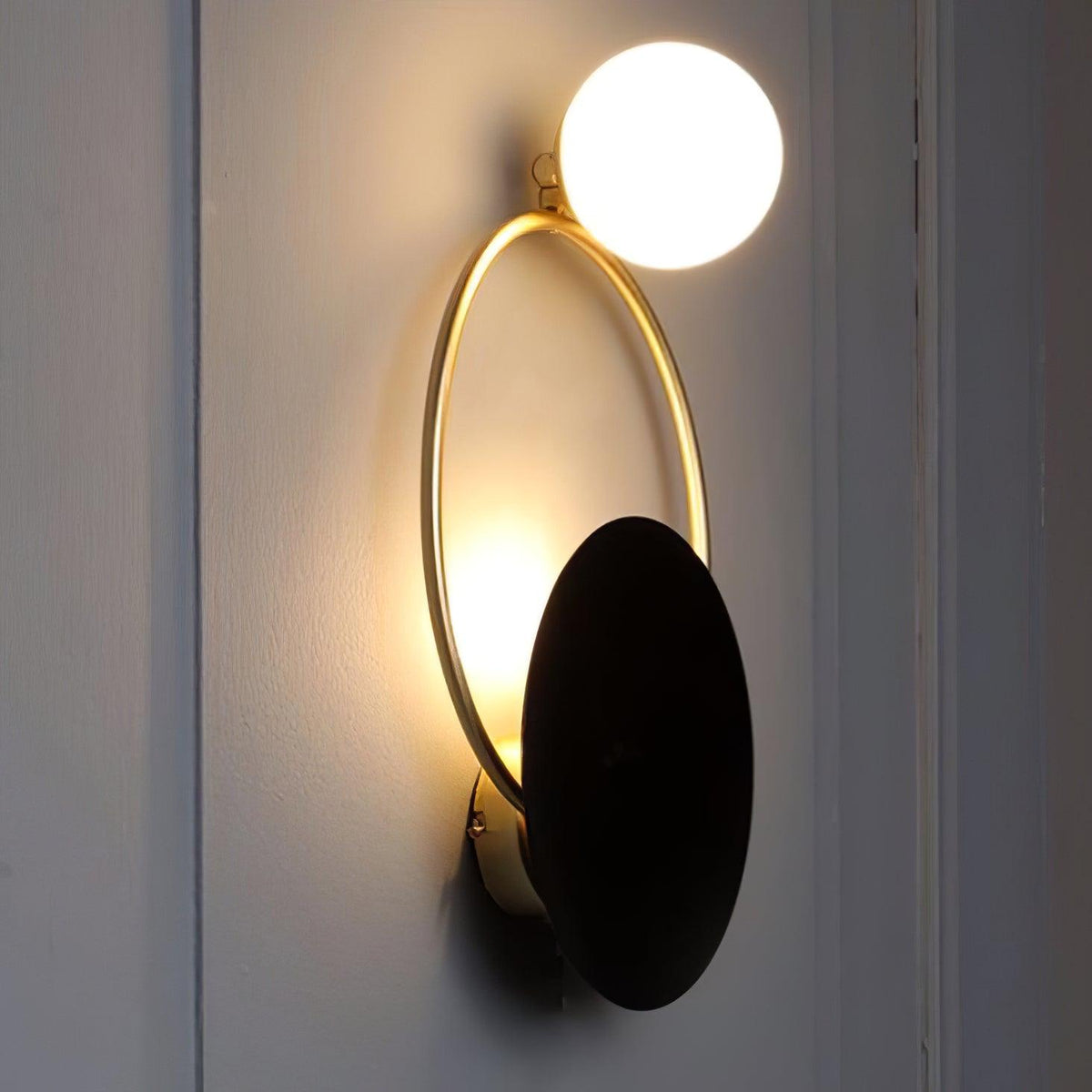 Bolitut Modern LED Triple Rings Wall Lamp, Metal/Glass, Gold/Black, Bedroom