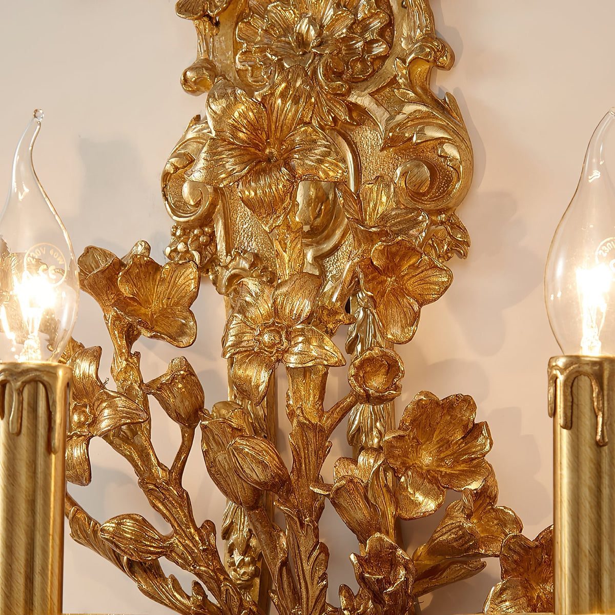 Calaaria Wall Lamp