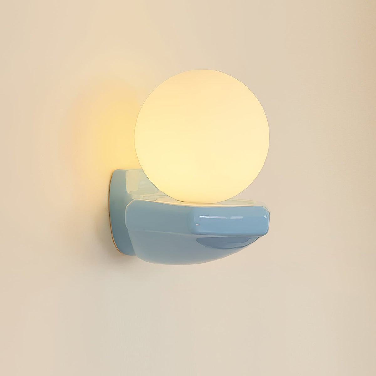 Viraerella Wall Lamp