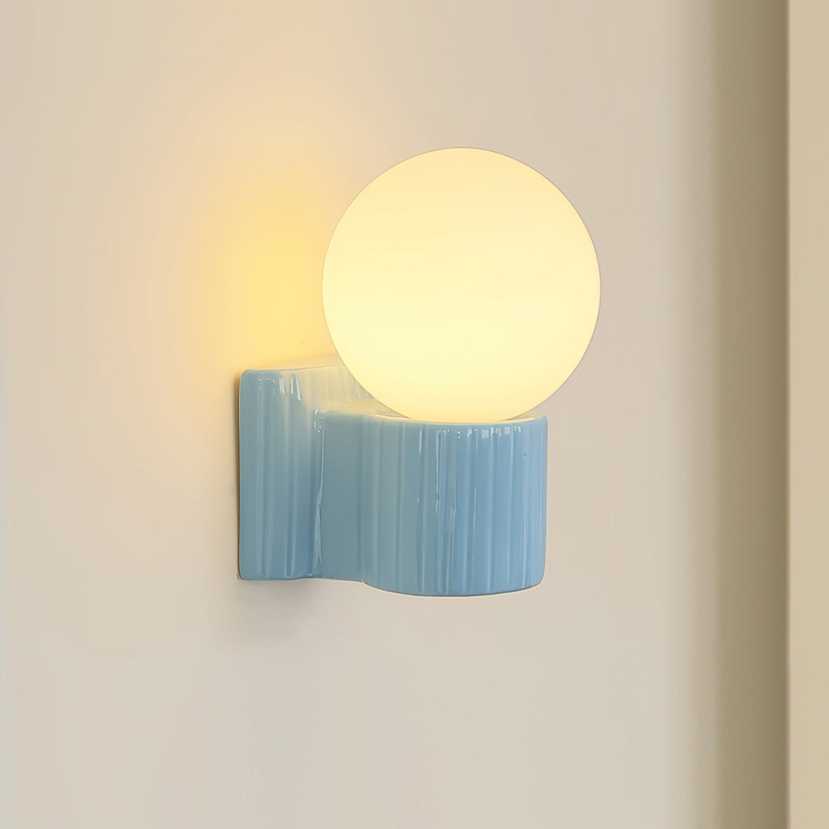 Viraerella Wall Lamp