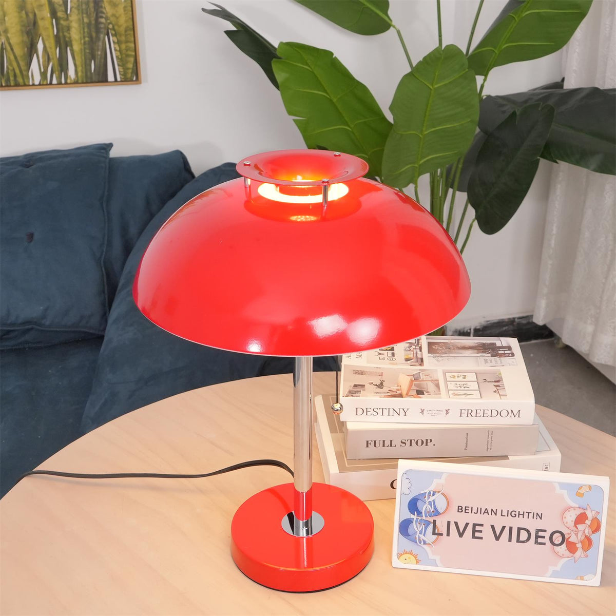 Elaelelia Table Lamp
