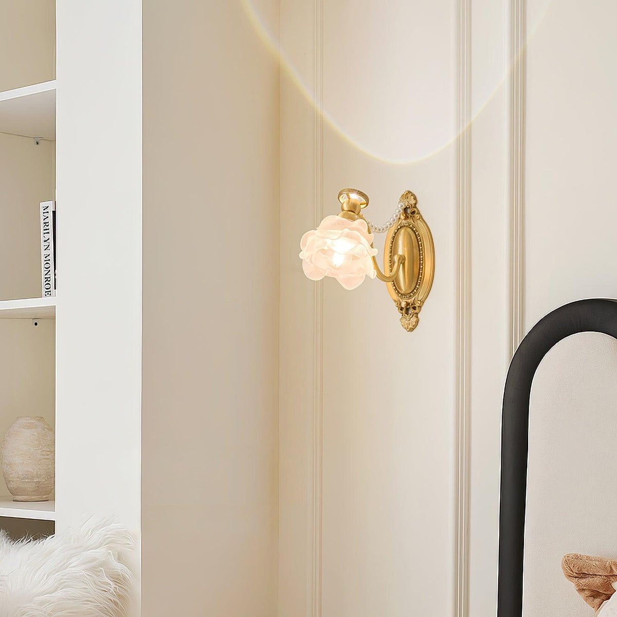 Zoey Brass Floral Wall Lamp