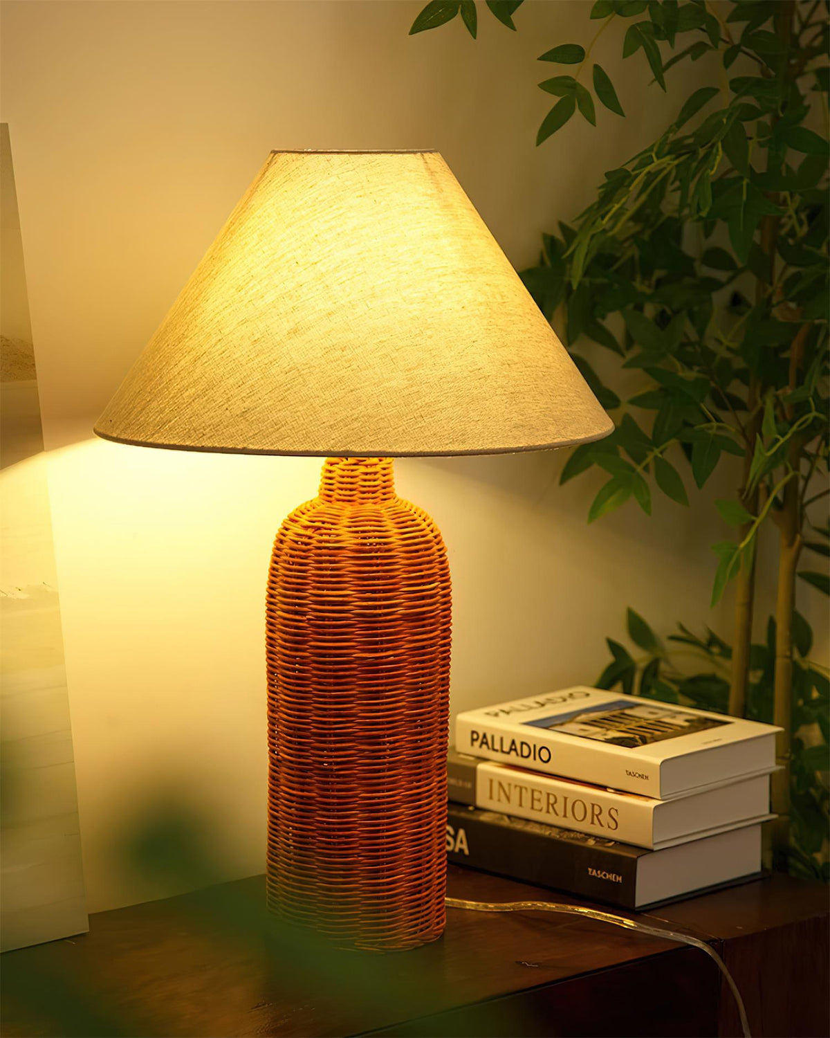 Orelinaya Table Lamp