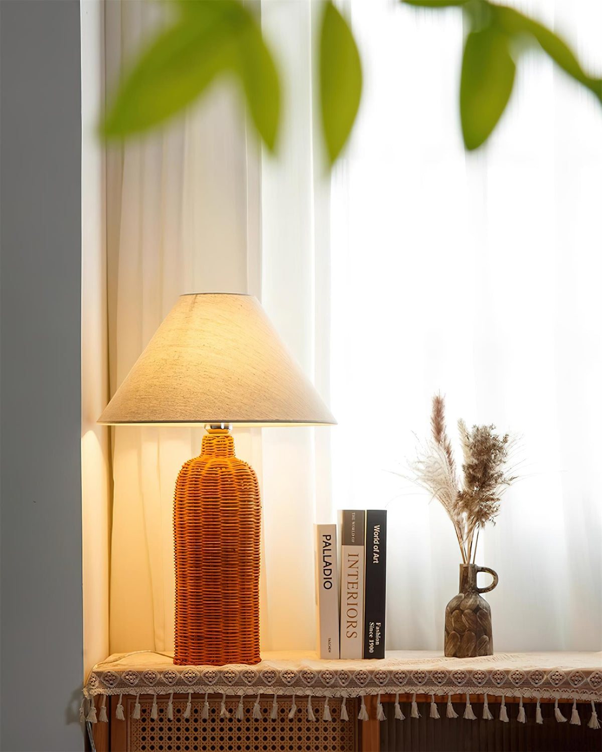 Orelinaya Table Lamp
