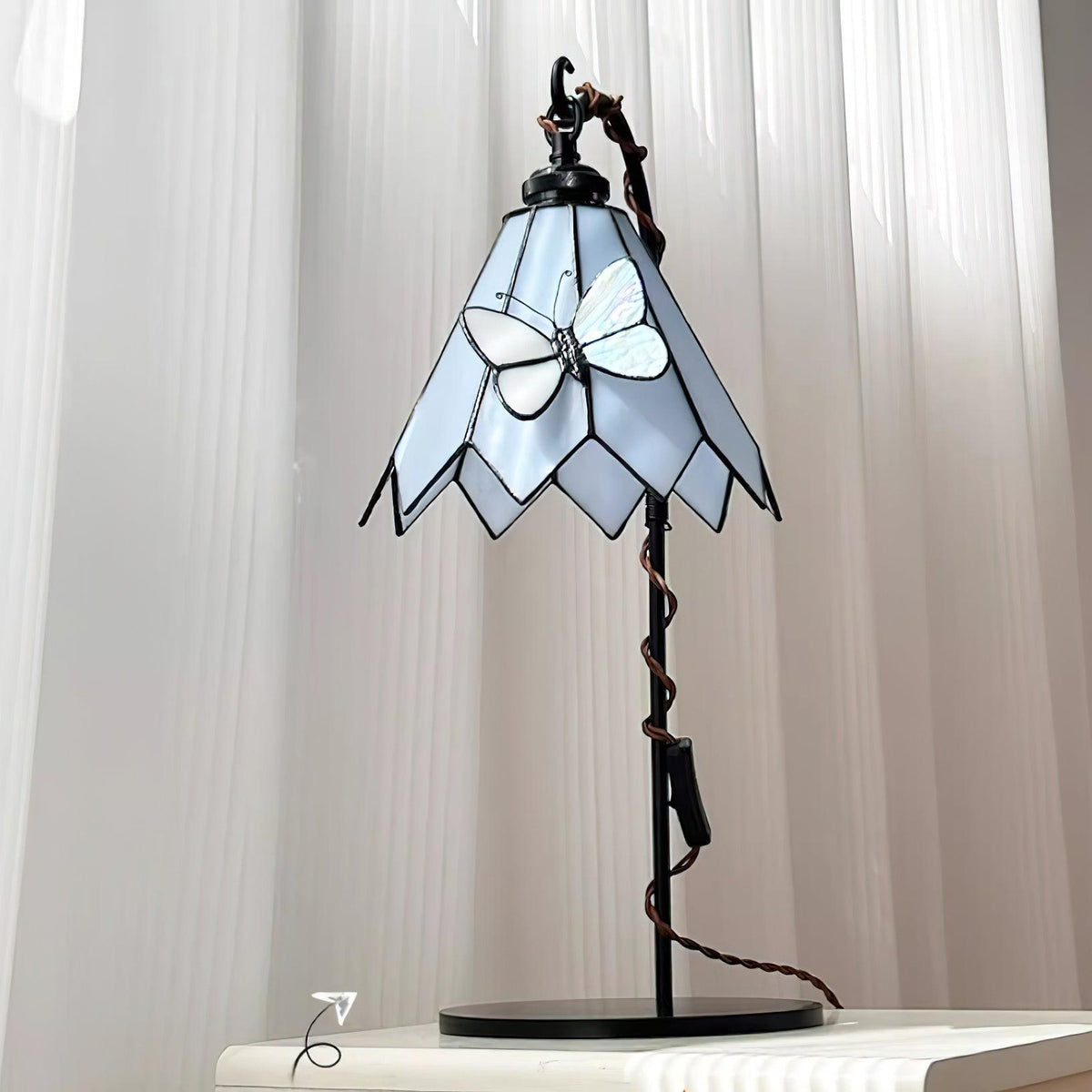 Teriirette Table Lamp