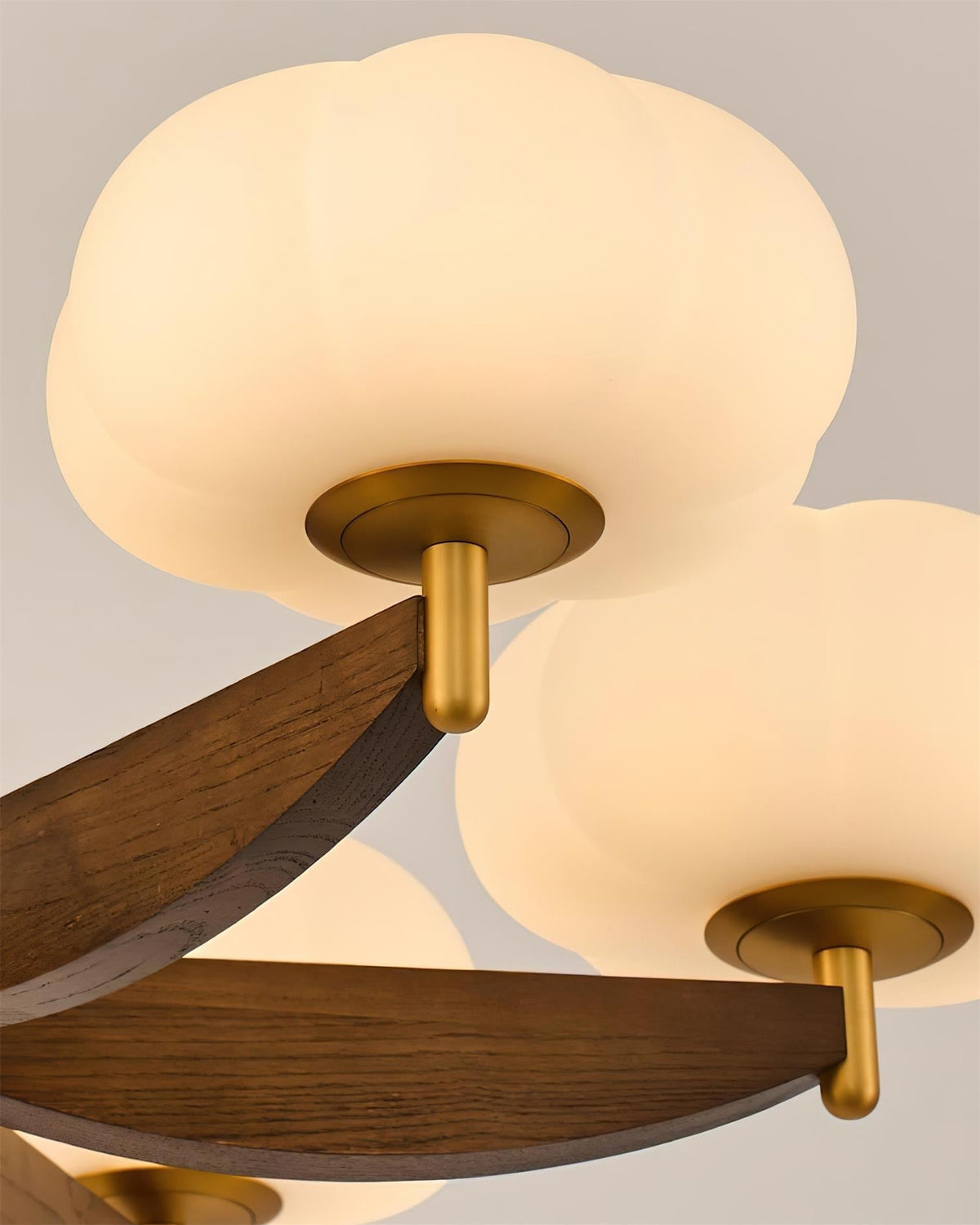 Lumarora Chandelier
