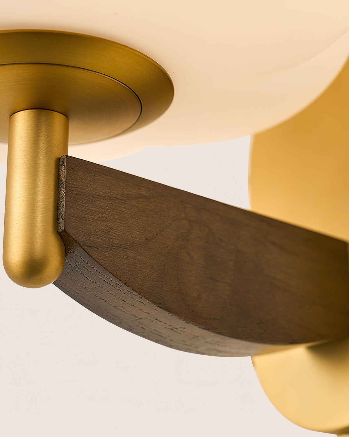 Caleora Wall Lamp