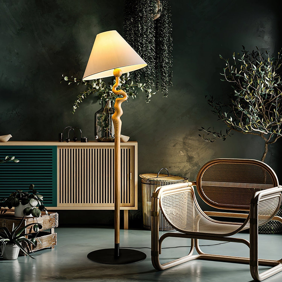 Liorinette Floor Lamp