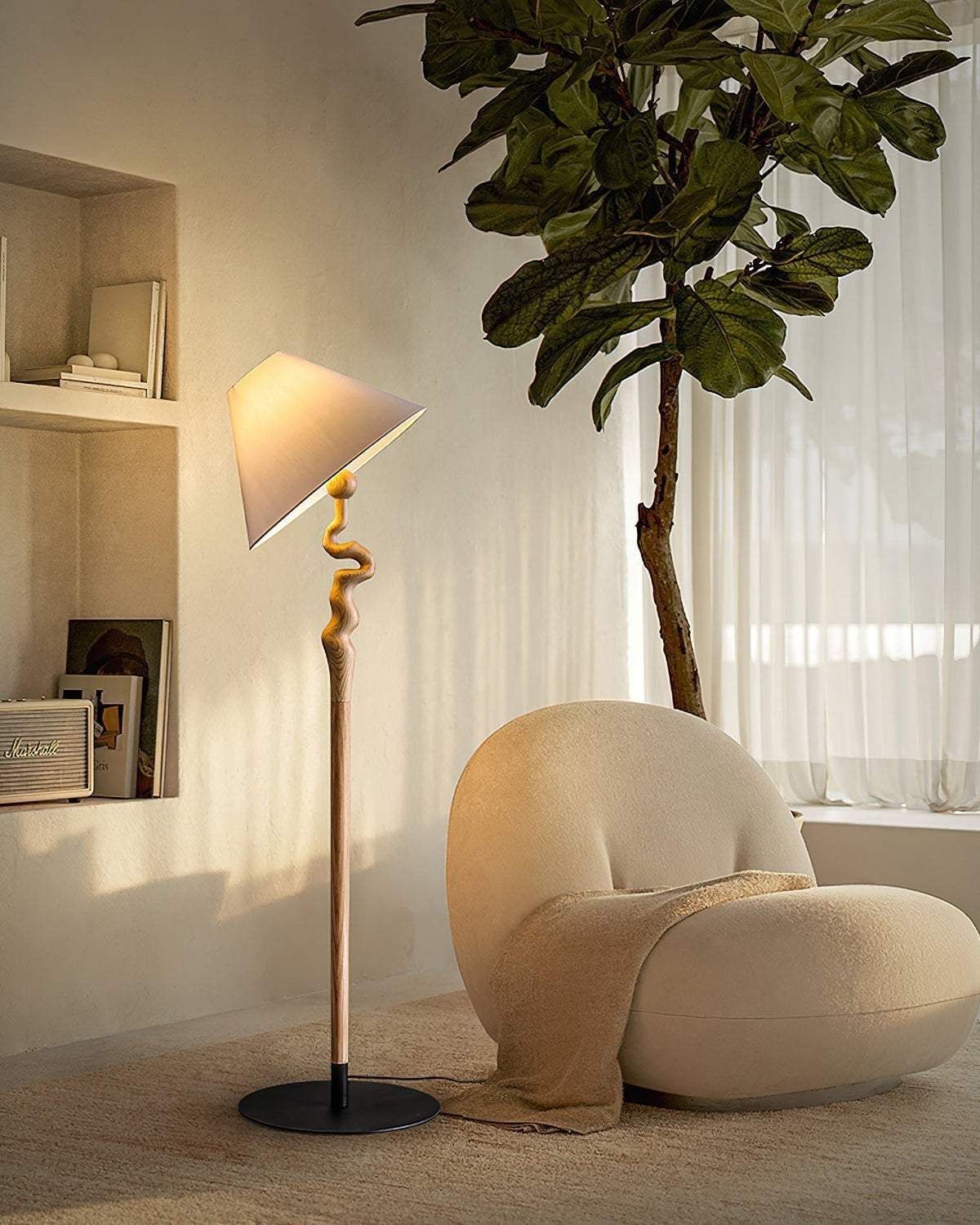 Liorinette Floor Lamp