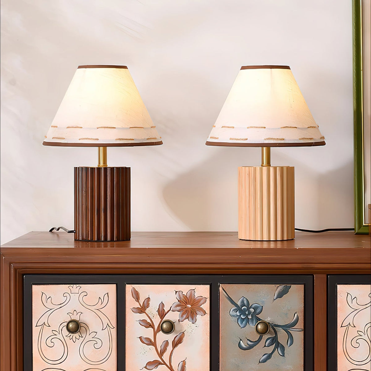Nororelia Table Lamp