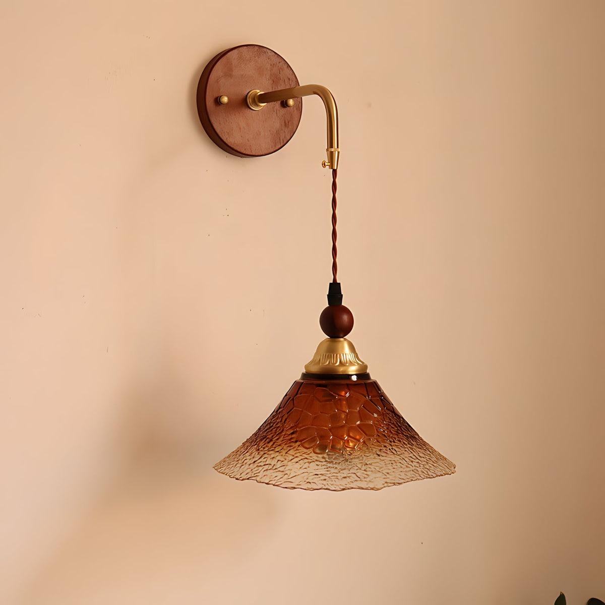 Fawn Wall Lamp