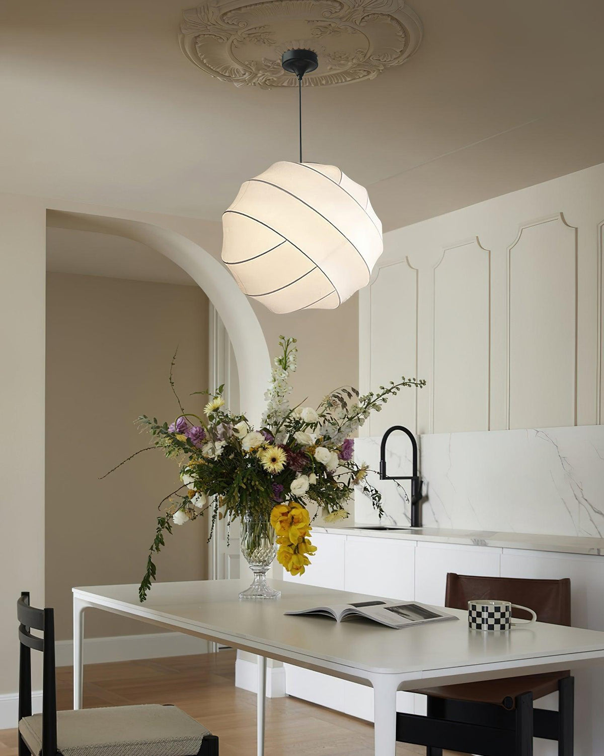 Belly Pendant Lamp