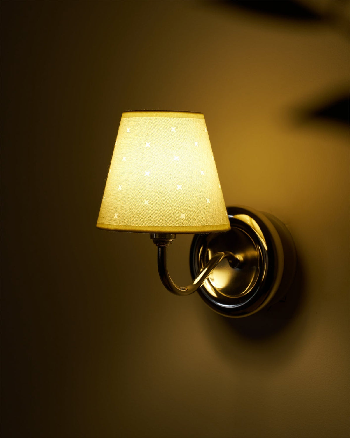 Calerelia Starburst Wall Mount