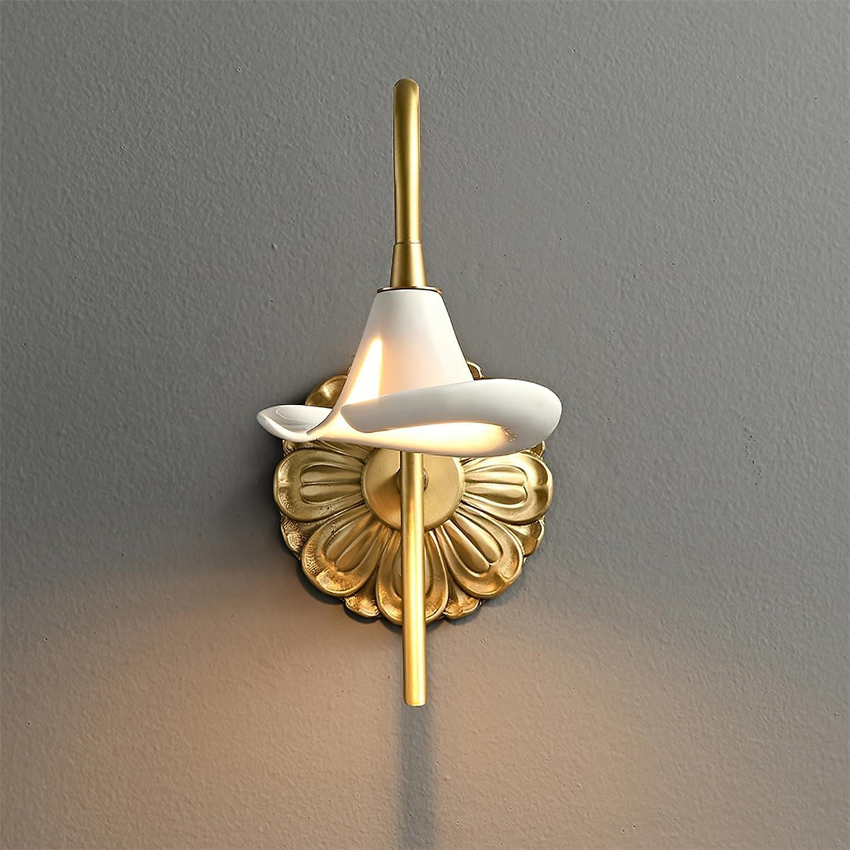 Rivaette Wall Lamp