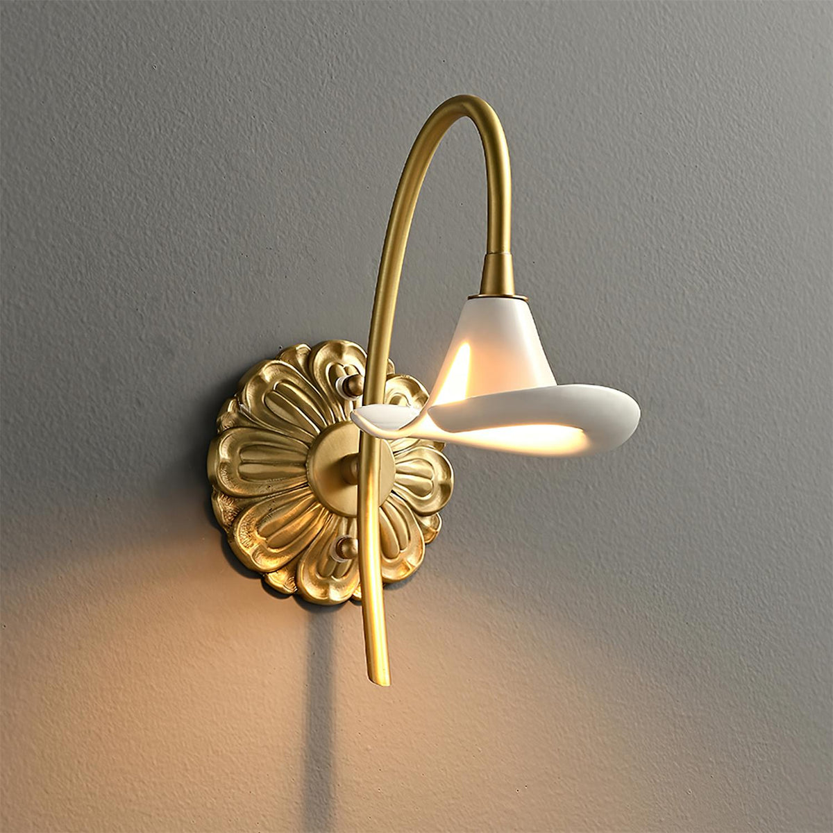 Rivaette Wall Lamp