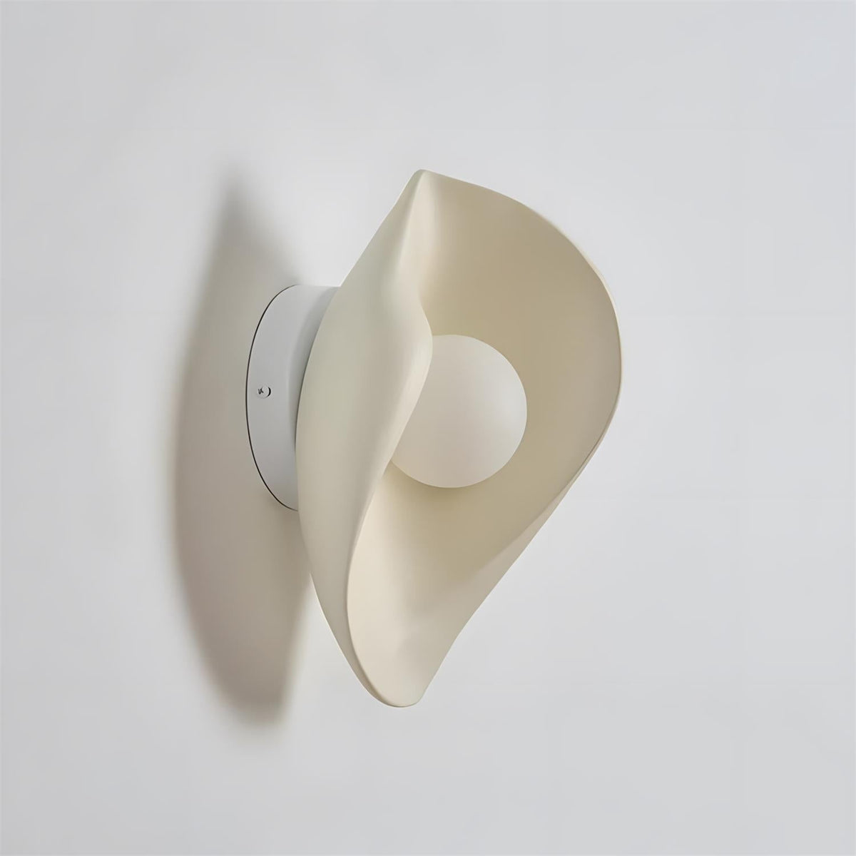 Elairise Wall Lamp