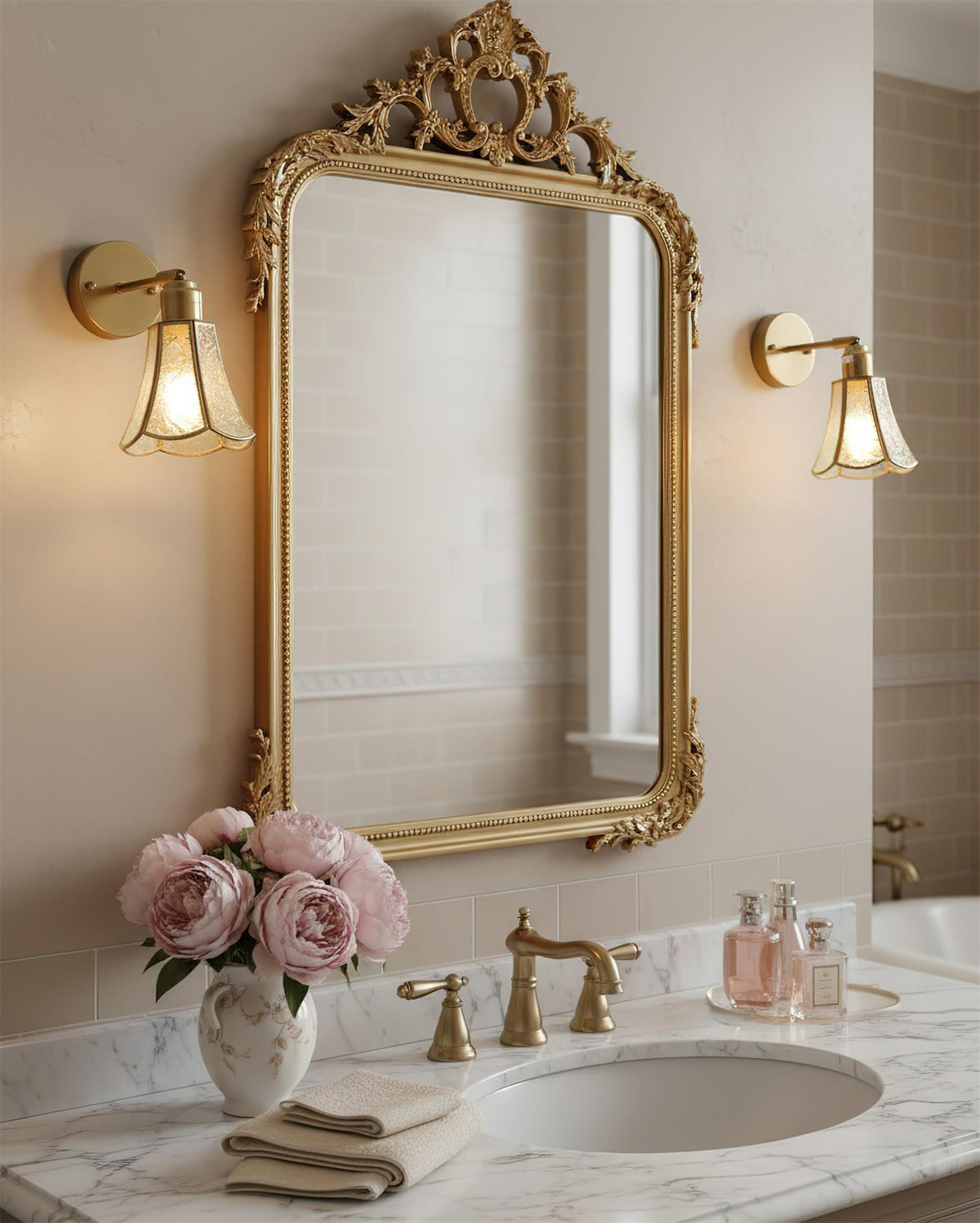 Calarielle Wall Lamp