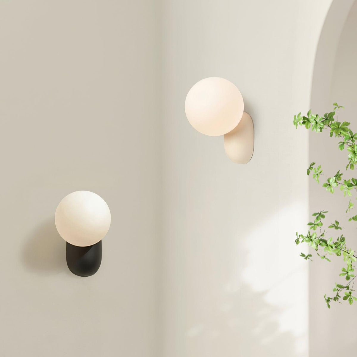 Nelo Minimalist Globe Wall Sconce