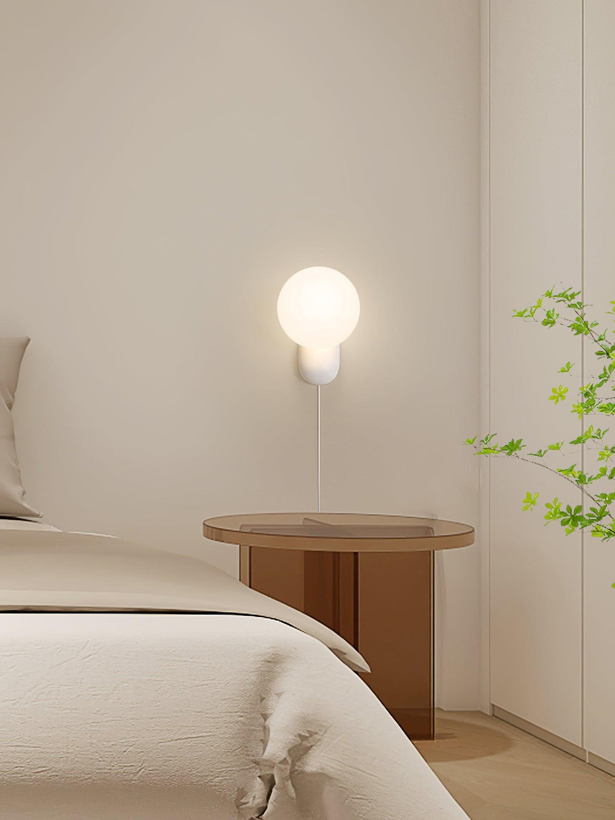 Nelo Minimalist Globe Wall Sconce