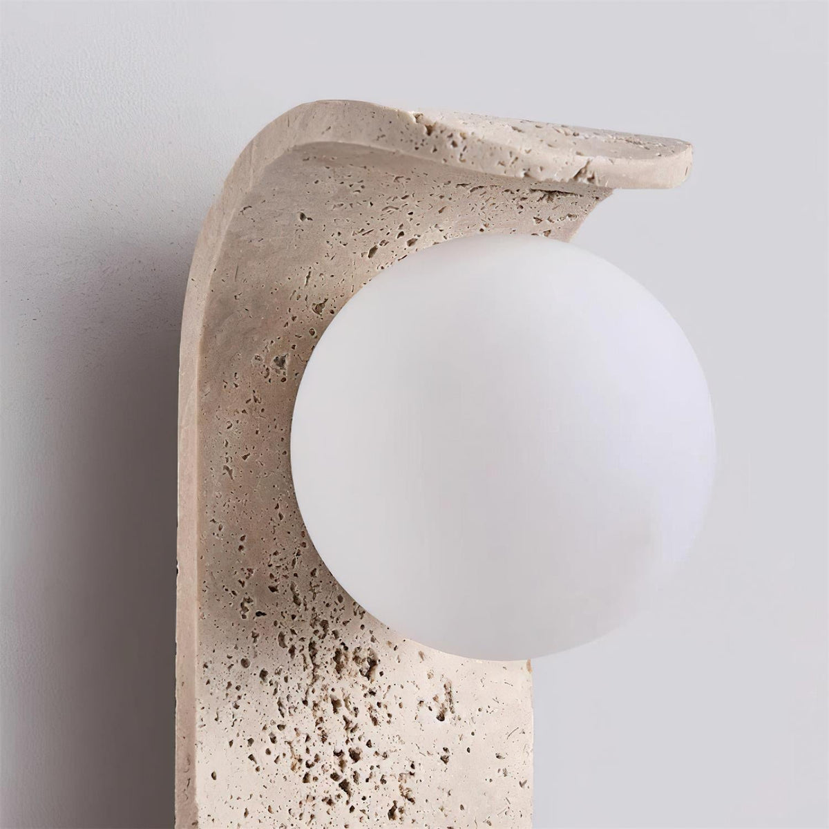 Reniveria Wall Light