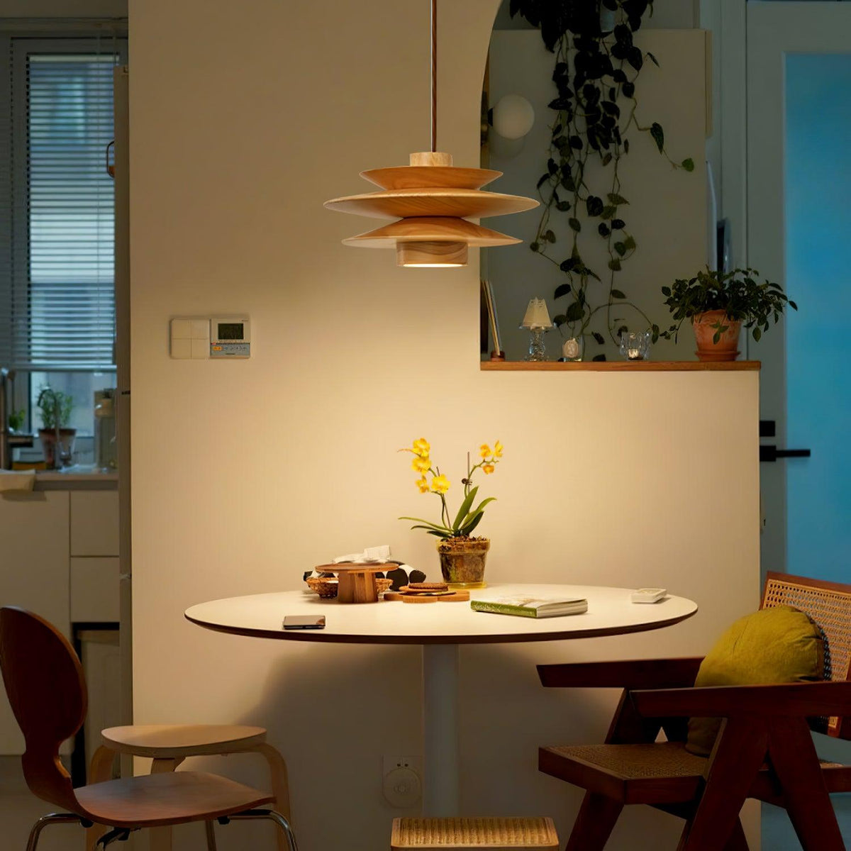 Elorda Wooden Retro Pendant Light