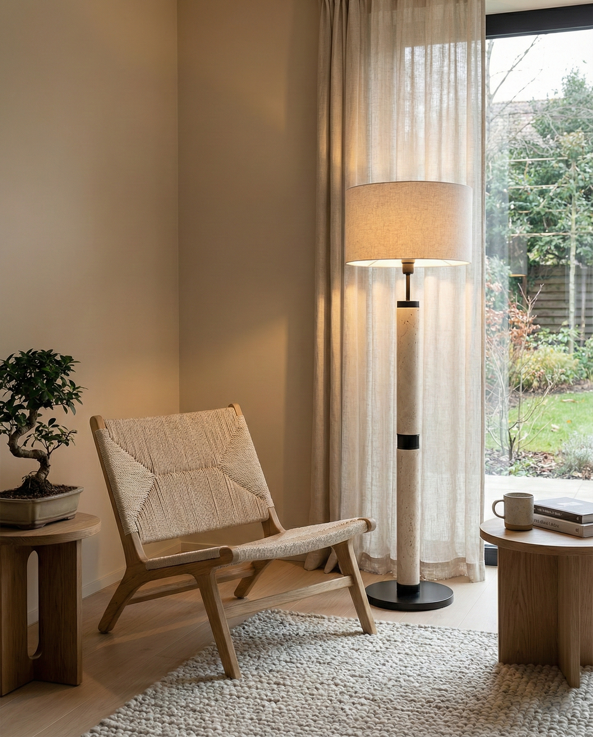 Avenenella Floor Lamp