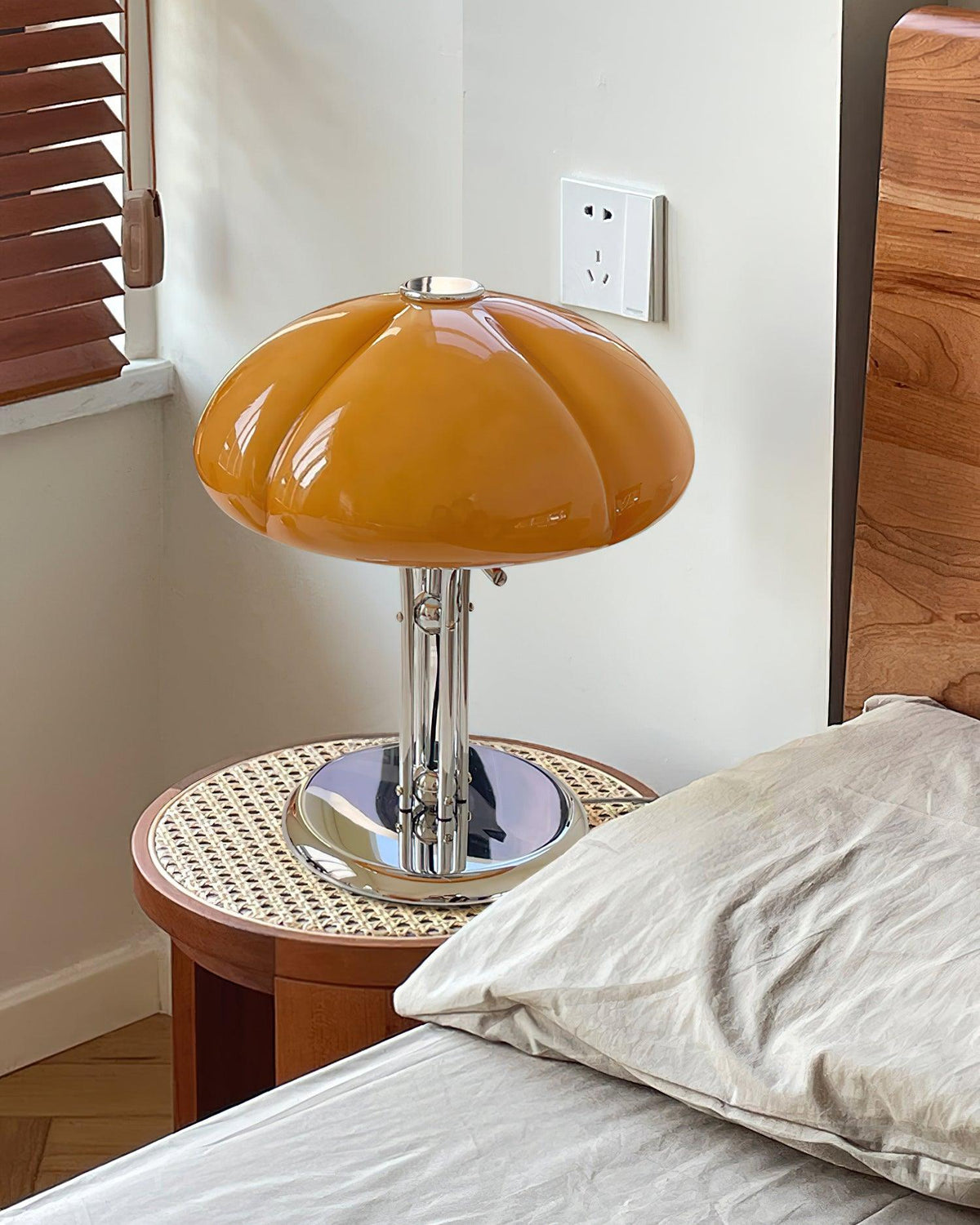 Rivenella Table Lamp
