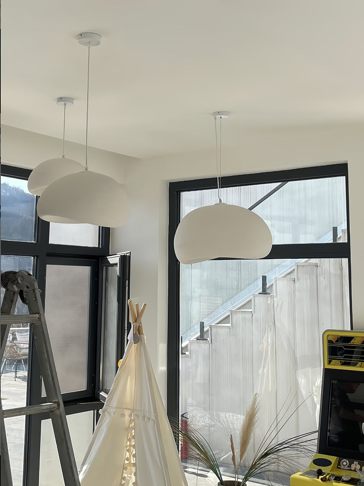 Ivinan Minimalist Cloud Pendant Light