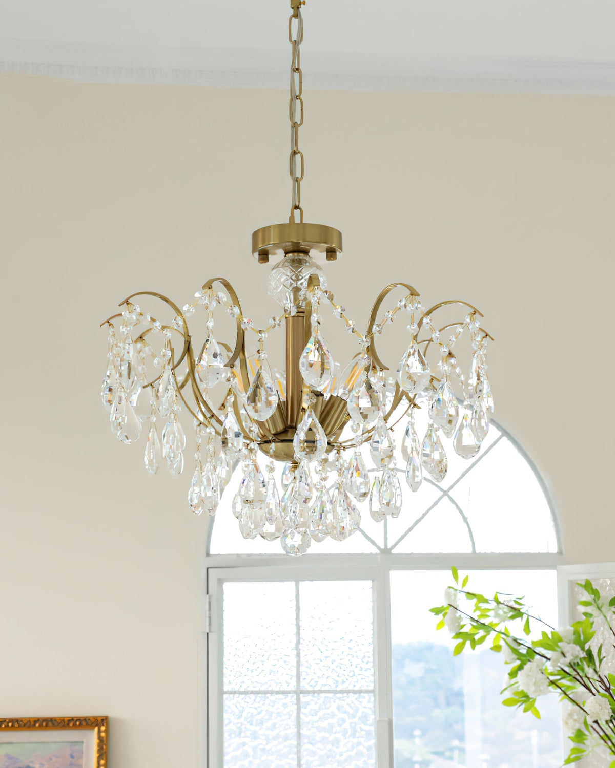 Eveloria Crystal Chandelier