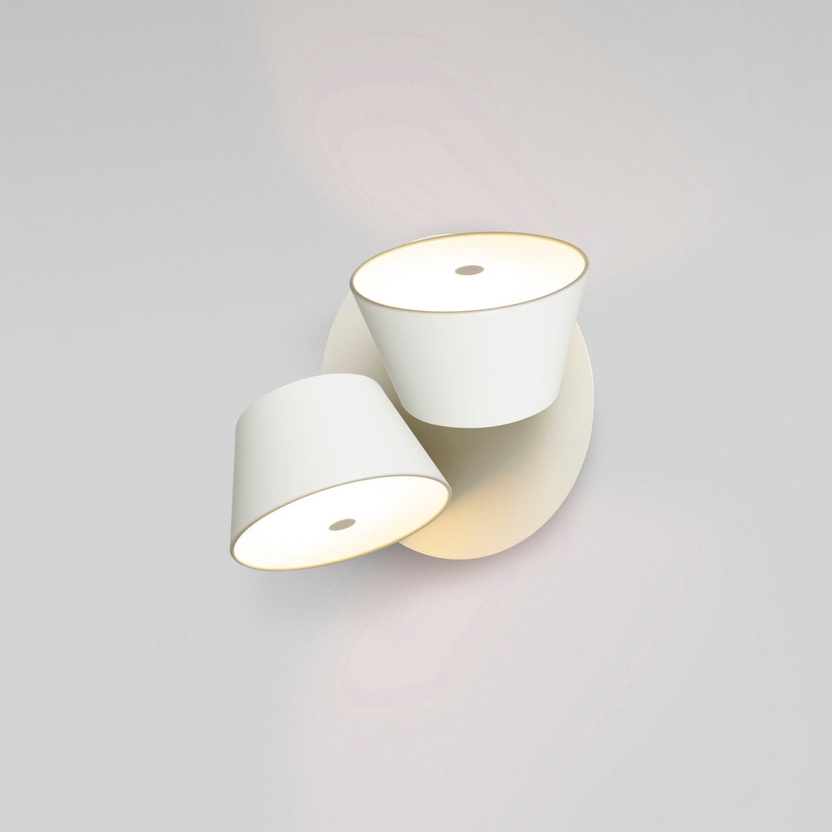 Fivra Wall Lamp