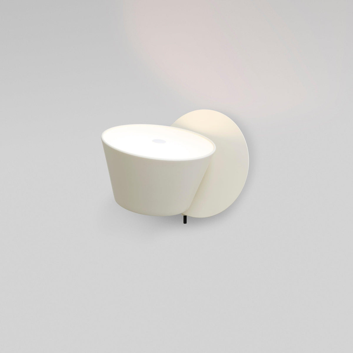Fivra Wall Lamp