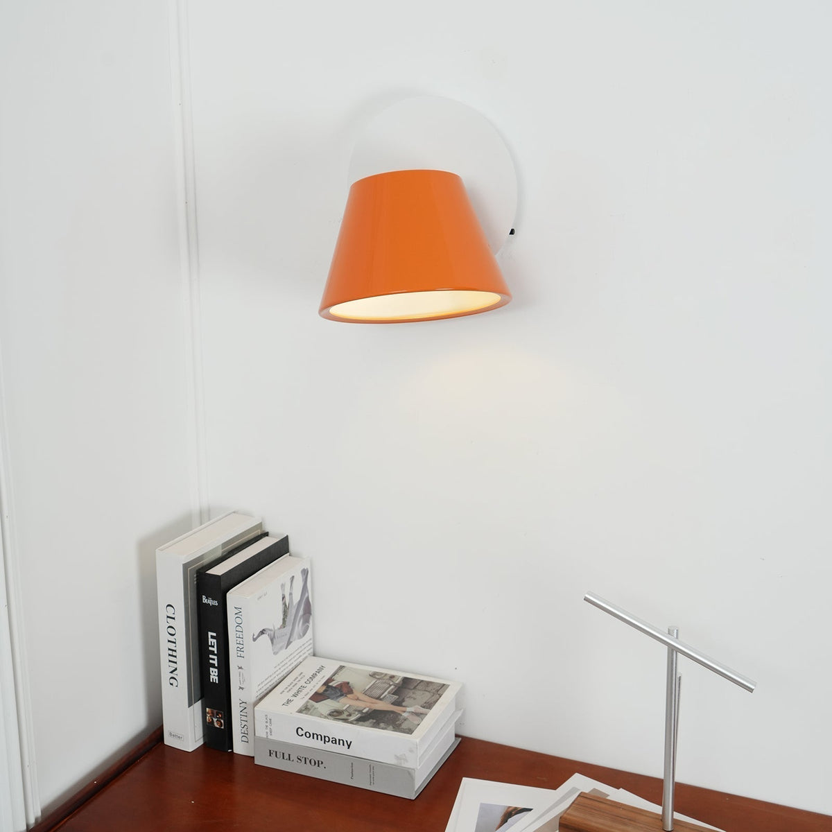 Fivra Wall Lamp