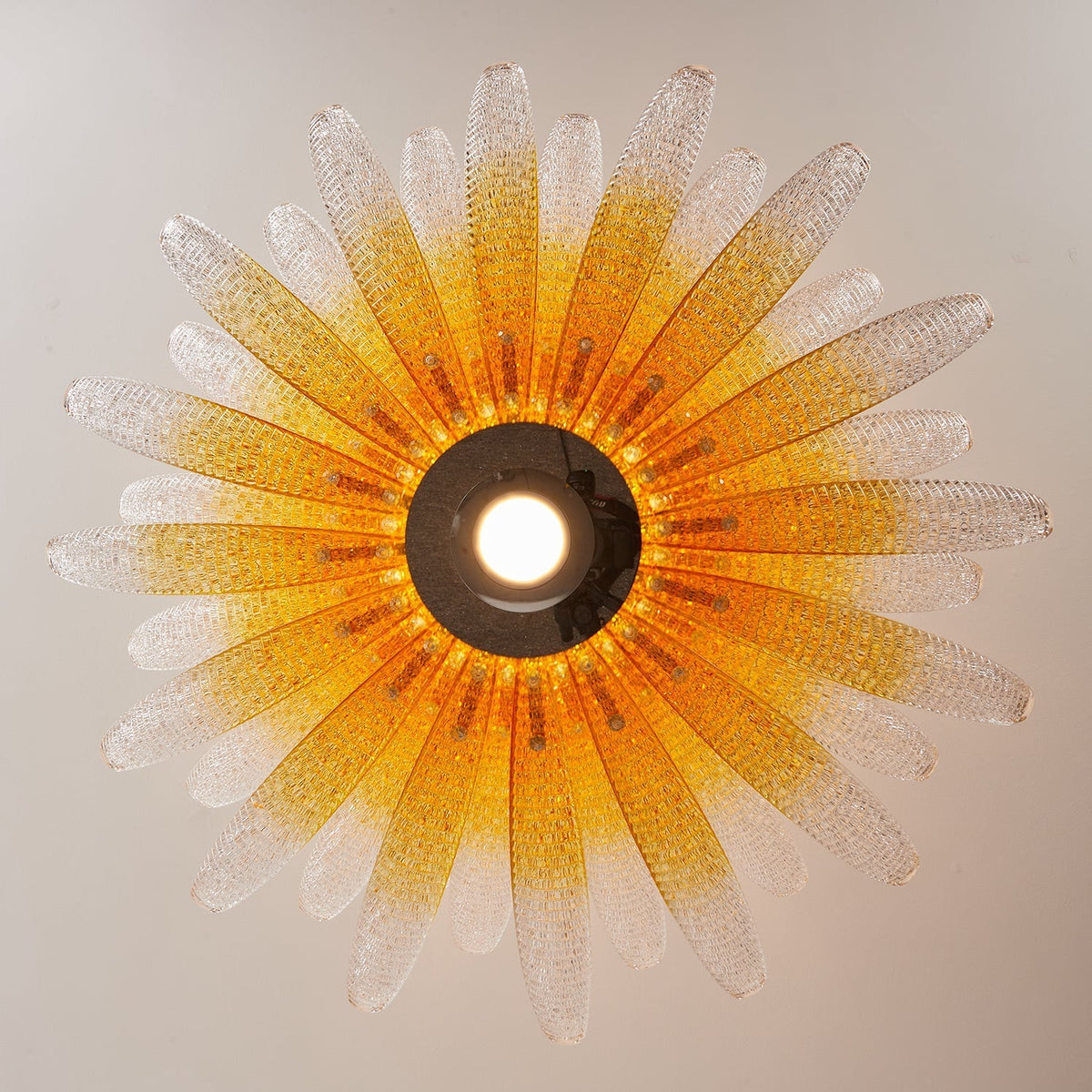 Chrysant Chandelier