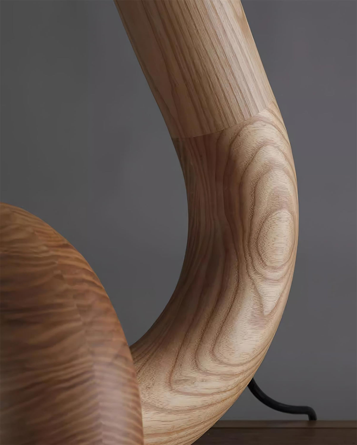 Mirisiella Table Lamp