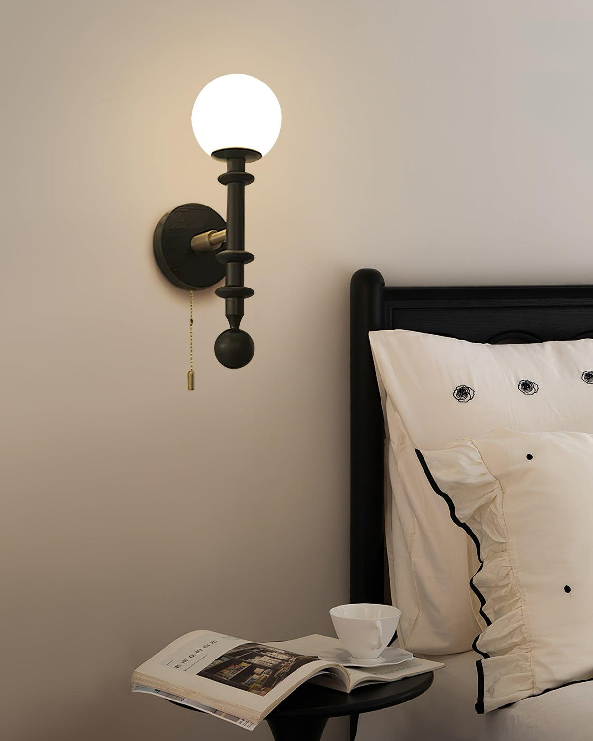 Velno Wall Lamp