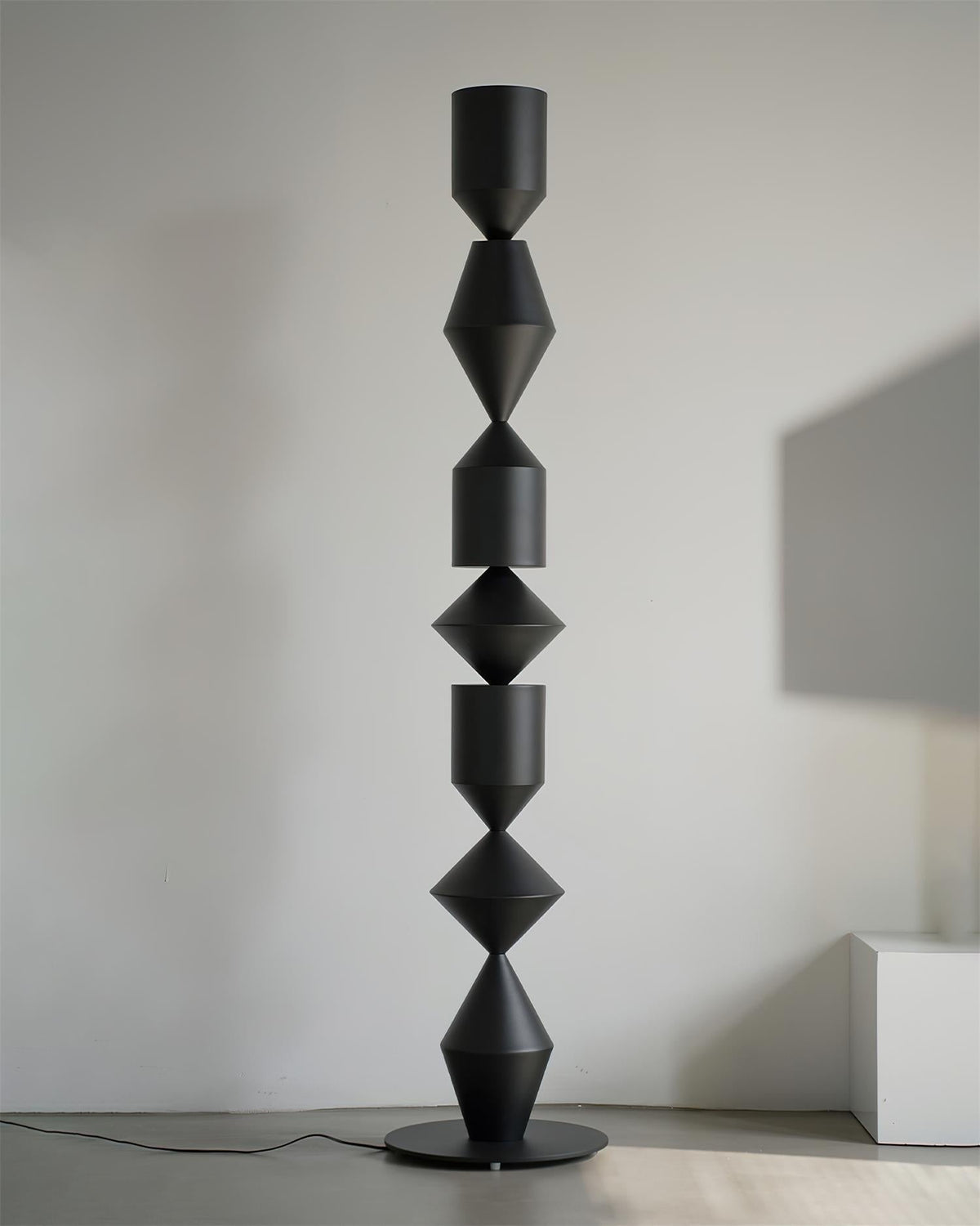 Soroeria Floor Lamp