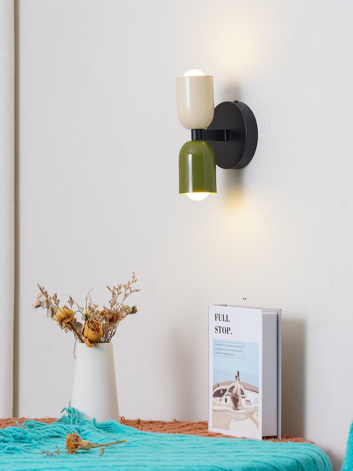 Teriisaine Wall Lamp Double Directional