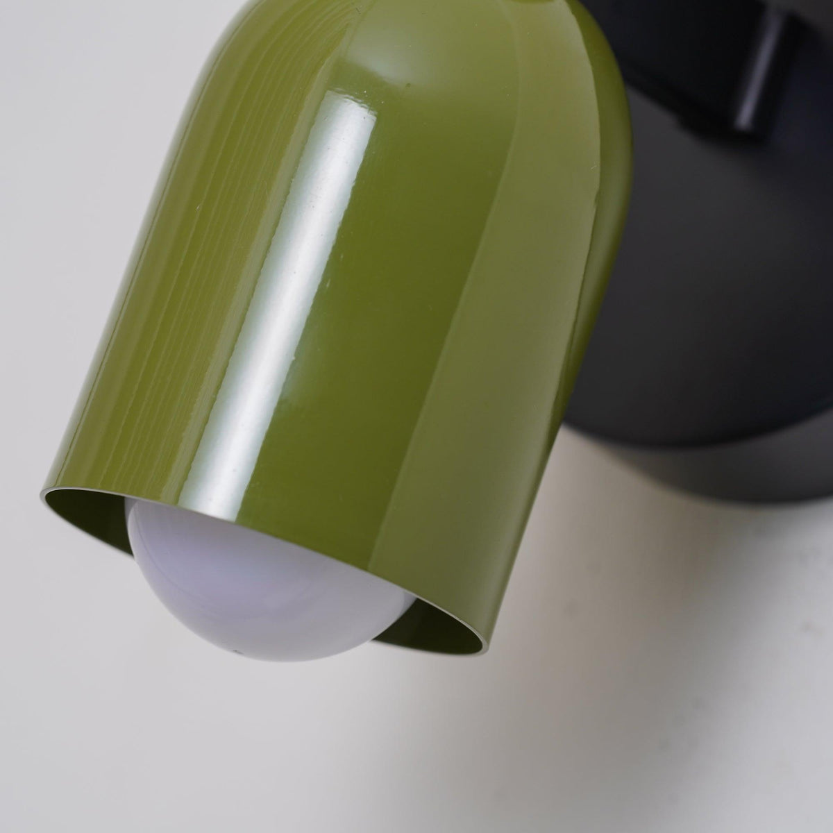 Teriisaine Wall Lamp Double Directional