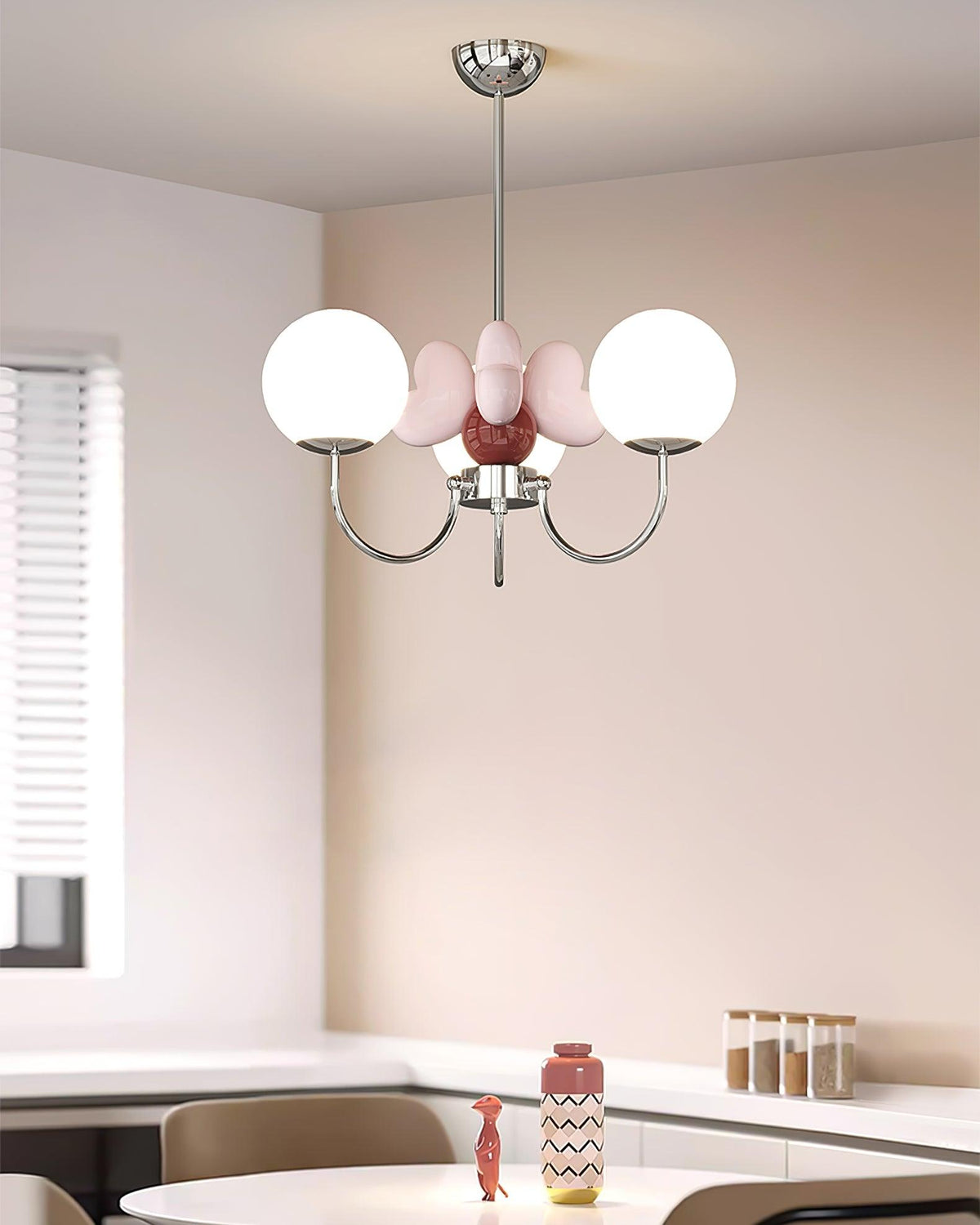 Elaiissa Chandelier