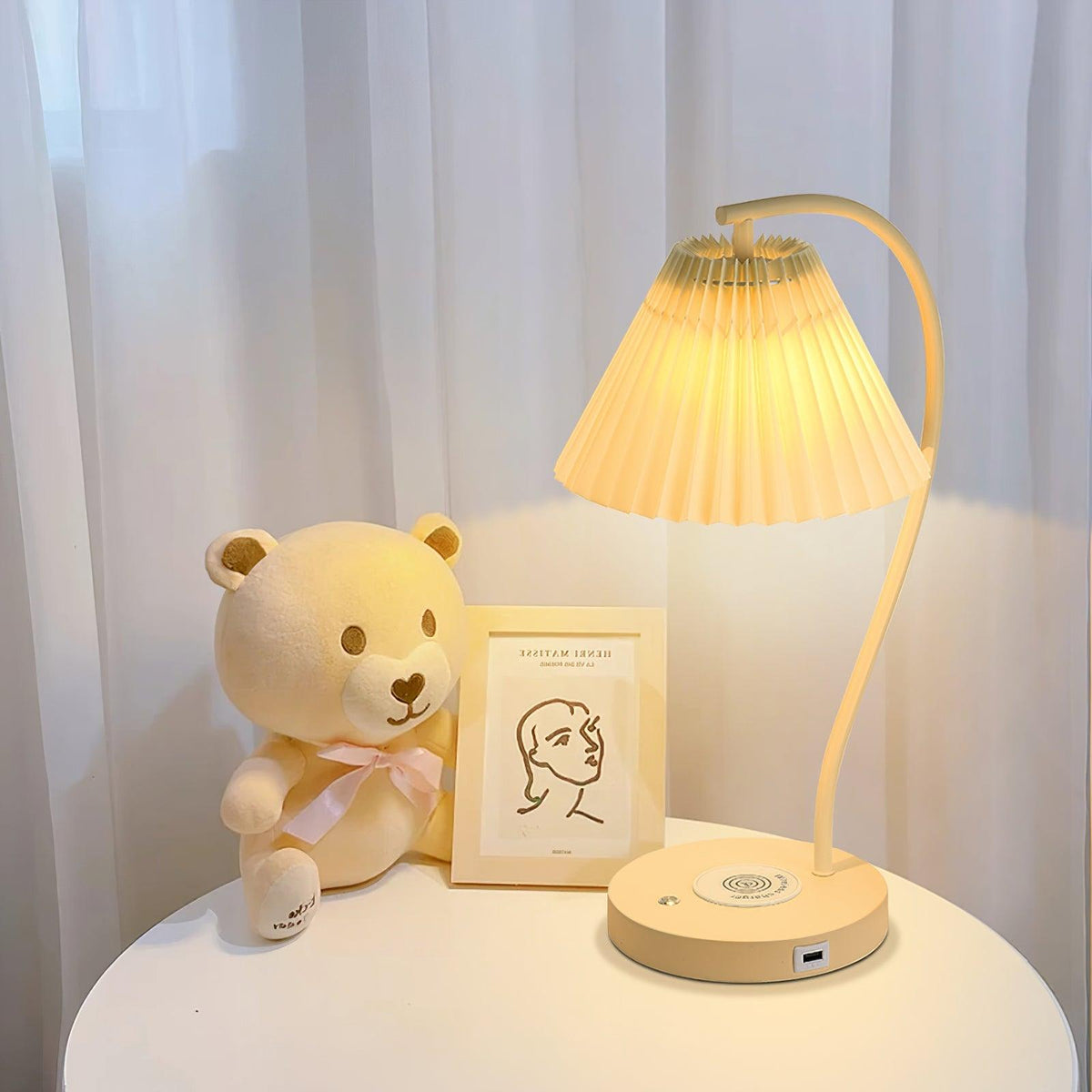 Breezie Table Lamp