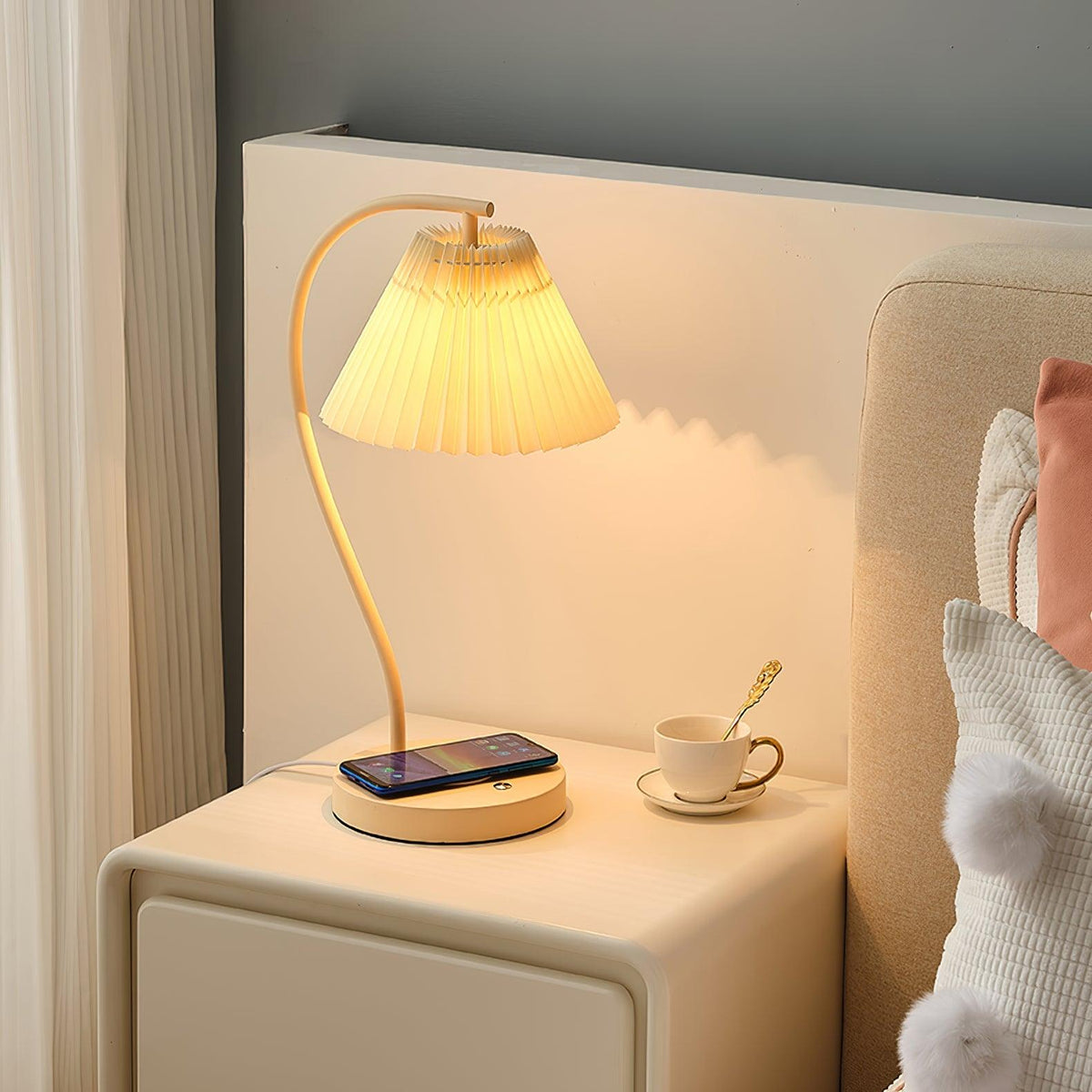 Breezie Table Lamp