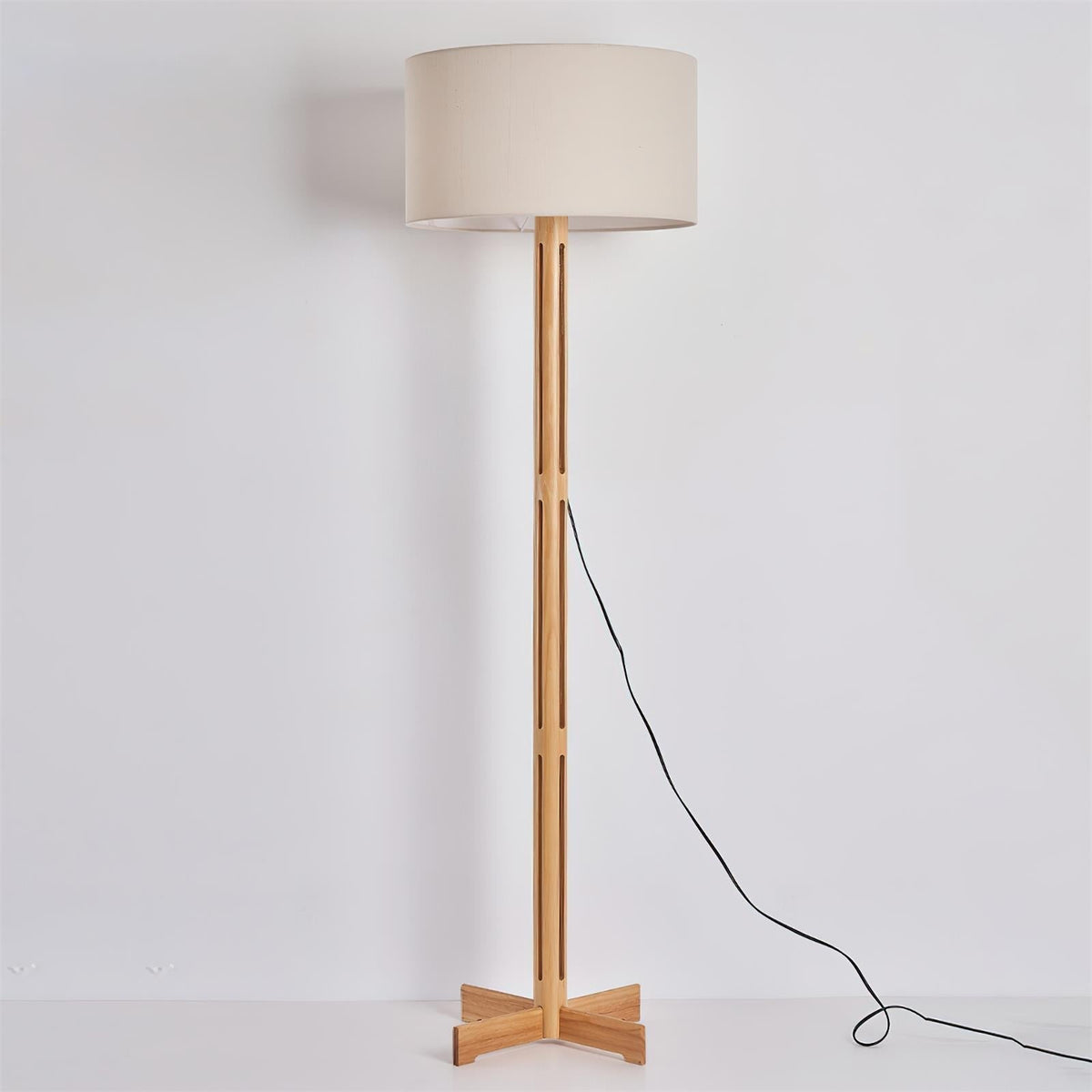 Velisella Floor Lamp