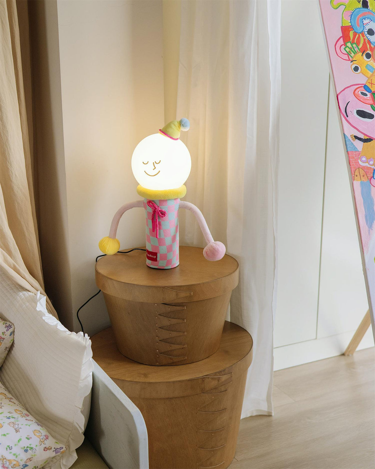 Avenivira Table Lamp