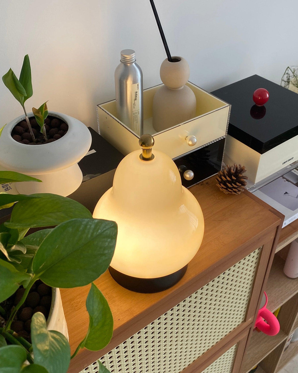 Rivoria Table Lamp (built-in battery)
