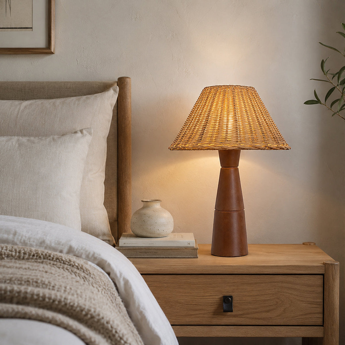 Orelanelle Table Lamp