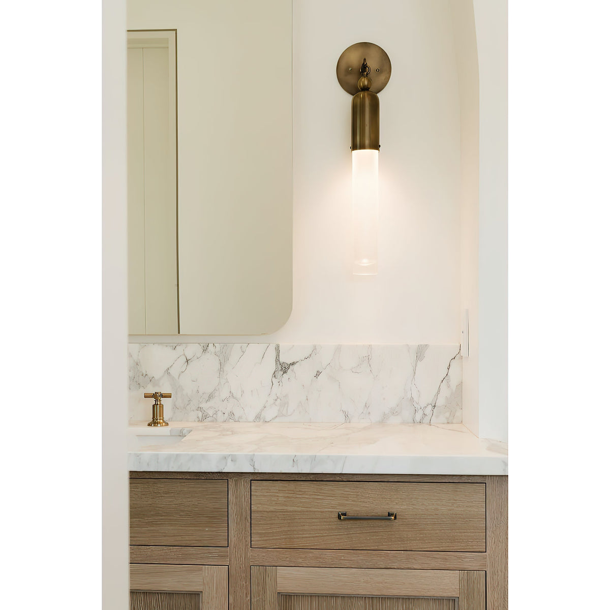 Veymont Darby Wall Lamp