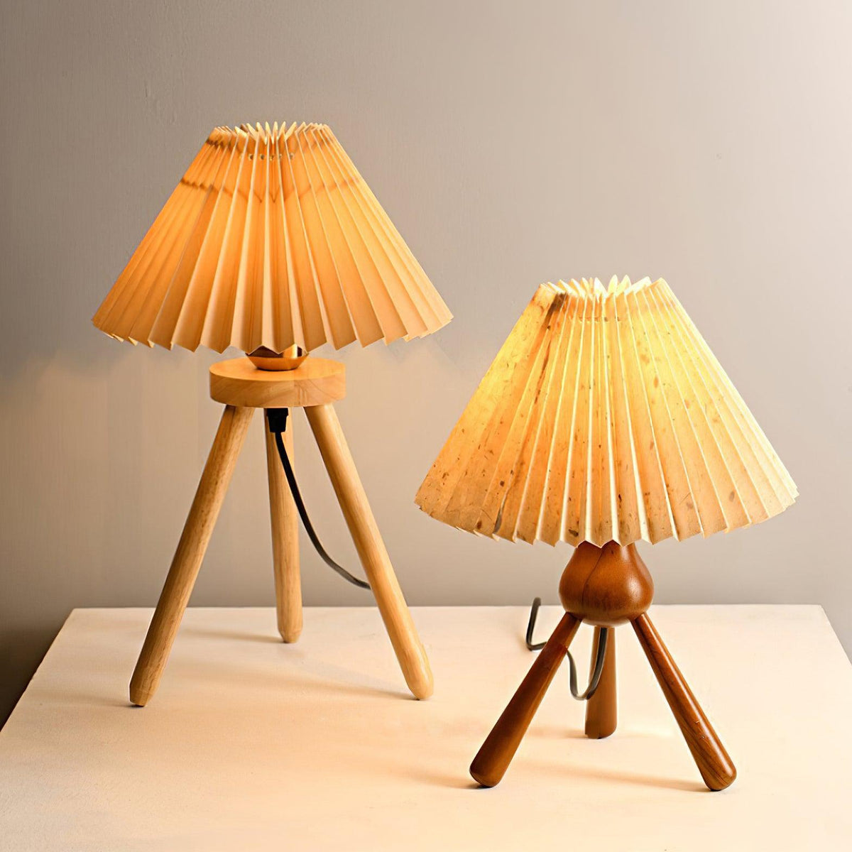 Caliveria Table Lamp